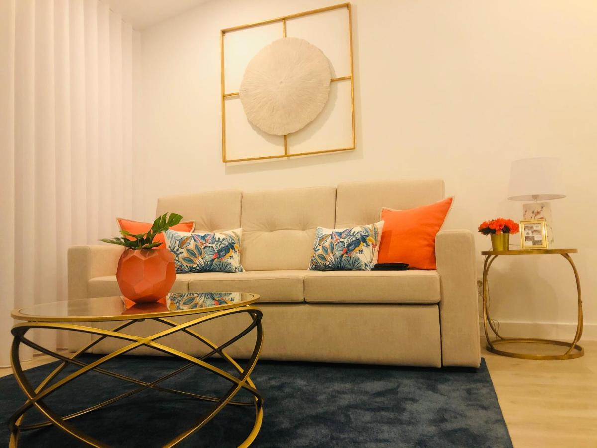Central Tiled Apartment Aveiro Buitenkant foto